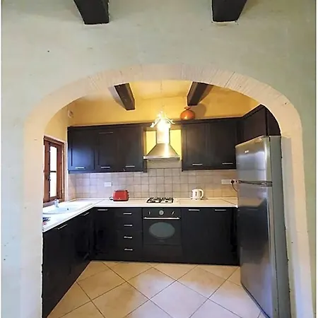 Petra Bed & Breakfast 4*