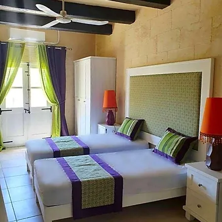 Petra 4* Nadur