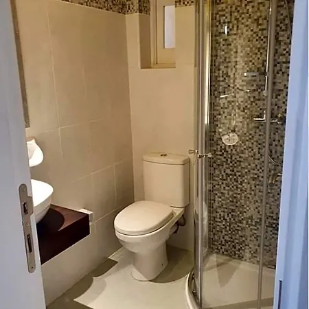 Petra Bed & Breakfast Nadur